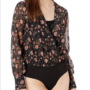 NWOT JOA Blouson Sleeve Wrap Bodysuit in Floral